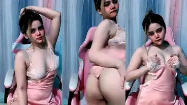 Bokep Indo Vanya Remas Toket Mulus Pantat Besar