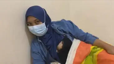 Jilbab Bispak Bikin Penasaran Ngewe Brutal Memek Basah