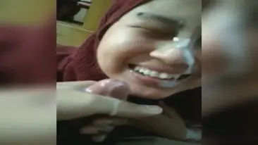 Jilbab Coklat Kena Crot Muka Abis Ngentot Parah